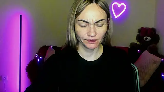 BlondMikey22 online show from 04-18-26, 07:58