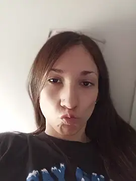 Snapshot of vane_coral chatting on 05-31-26, 05:31 vane coral online show from 05-31-26, 05:31