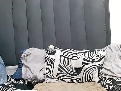 Snapshot of Ladyxx21 chatting on 02-09-26, 10:41 Ladyxx21 online show from 02-09-26, 10:41