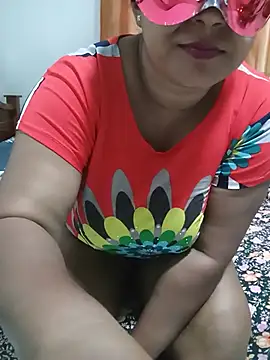 Snapshot of Dini_40 chatting on 06-01-26, 01:51 Dini 40 online show from 06-01-26, 01:51