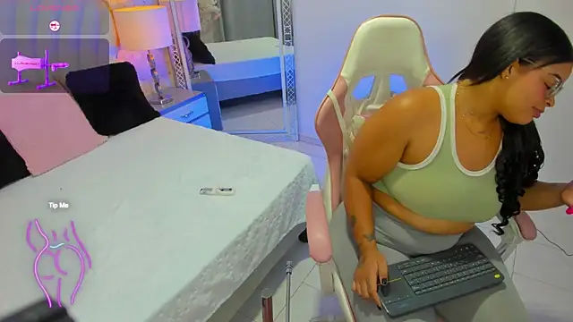 YazminJenner online show from 04-08-26, 04:56