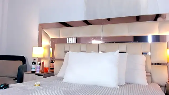 EloiseClairmont online show from 03-20-26, 08:25