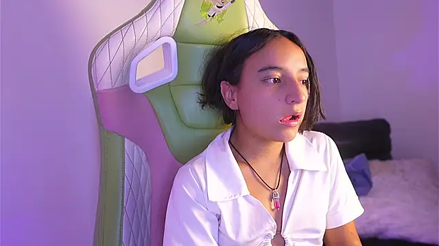  emily jonexs online show from 05-28-26, 04:26