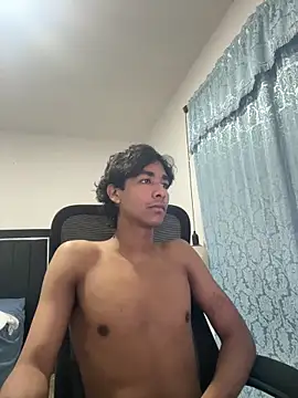 Snapshot of Pedestal_diamant chatting on 03-06-26, 11:56 Pedestal diamant online show from 03-06-26, 11:56