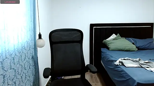 Snapshot of Pedestal_diamant chatting on 03-08-26, 08:23 Pedestal diamant online show from 03-08-26, 08:23