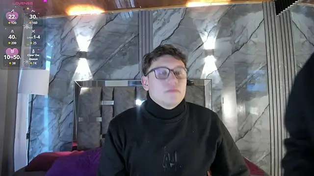 Manson and Zoe online show from 07-04-26, 11:27