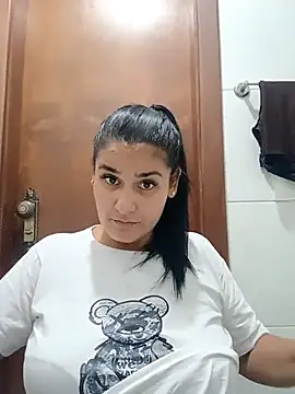 Snapshot of isapacheco69 chatting on 02-25-26, 02:43 isapacheco69 online show from 02-25-26, 02:43