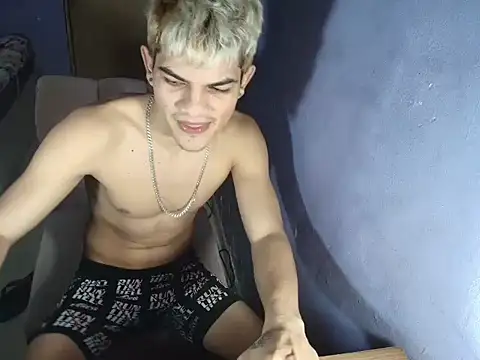 Snapshot of Jesshot_bigcock20cm chatting on 02-11-26, 10:09 Jesshot bigcock20cm online show from 02-11-26, 10:09