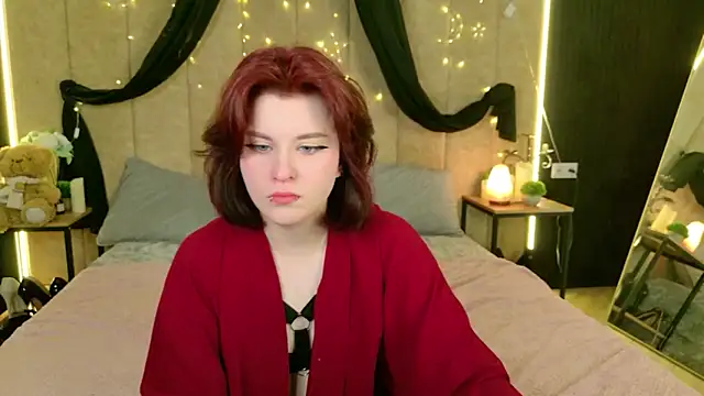 Milana Bold online show from 05-17-26, 09:11