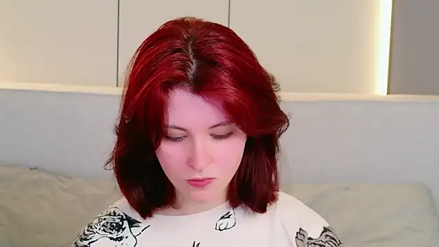 Milana Bold online show from 07-17-26, 08:35