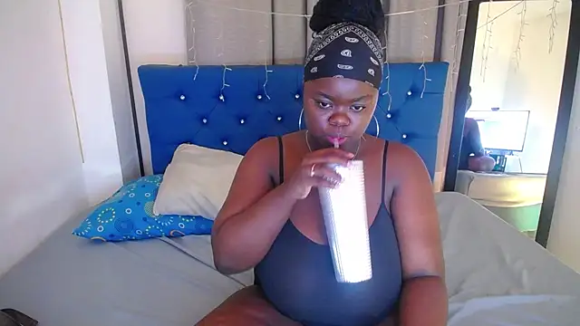 neighbor-ebony online show from 07-18-26, 03:22