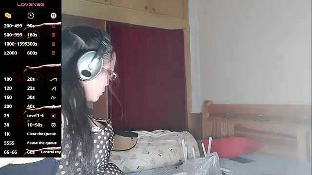 vivi523 online show from 04-06-26, 05:30