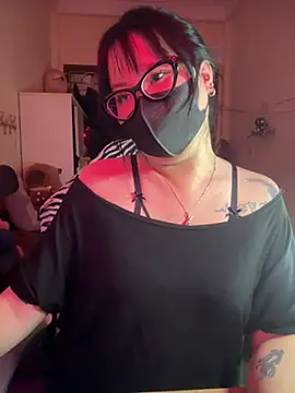 HaleyKin online show from 04-11-26, 06:12