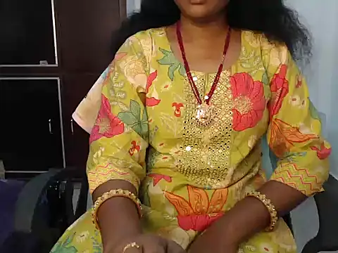 Snapshot of VixenNandhu chatting on 04-26-26, 12:36 VixenNandhu online show from 04-26-26, 12:36