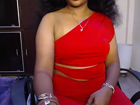 Snapshot of VixenNandhu chatting on 05-01-26, 06:23 VixenNandhu online show from 05-01-26, 06:23