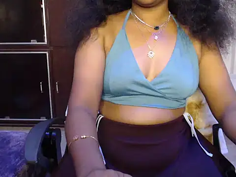 Snapshot of VixenNandhu chatting on 05-02-26, 07:08 VixenNandhu online show from 05-02-26, 07:08