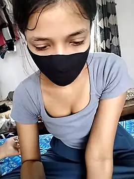 Naina-hott online show from 04-22-26, 04:48