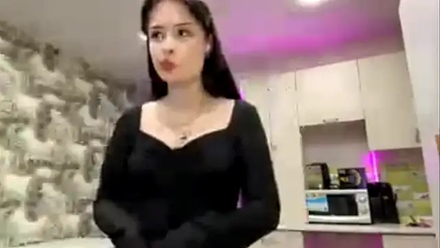 Snapshot of annicefeel chatting on 02-11-26, 02:11 annicefeel online show from 02-11-26, 02:11