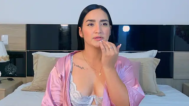 MaraGrief  online show from 04-05-26, 02:42