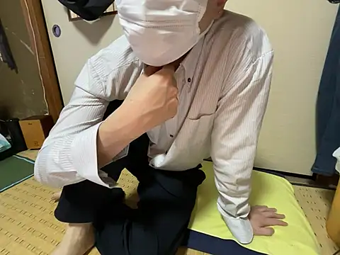 shizuku-kun211 online show from 04-21-26, 05:03