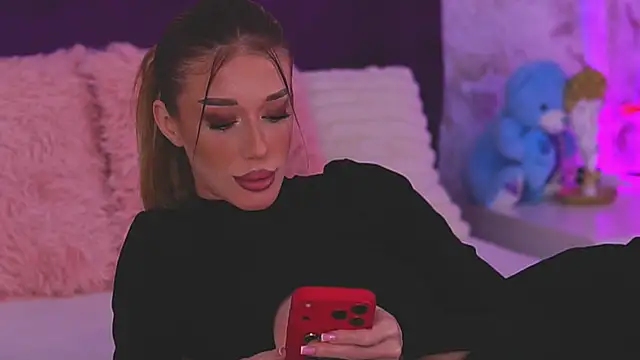 EllinaNuria online show from 03-29-26, 03:50