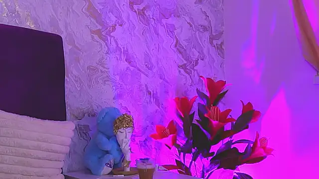 Snapshot of EllinaNuria chatting on 04-30-26, 04:08 EllinaNuria online show from 04-30-26, 04:08
