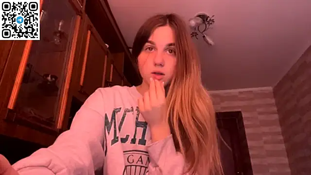 LovelySilk 63 online show from 03-18-26, 06:49