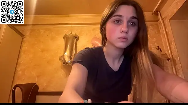 Snapshot of LovelySilk_63 chatting on 05-30-26, 06:49 LovelySilk 63 online show from 05-30-26, 06:49
