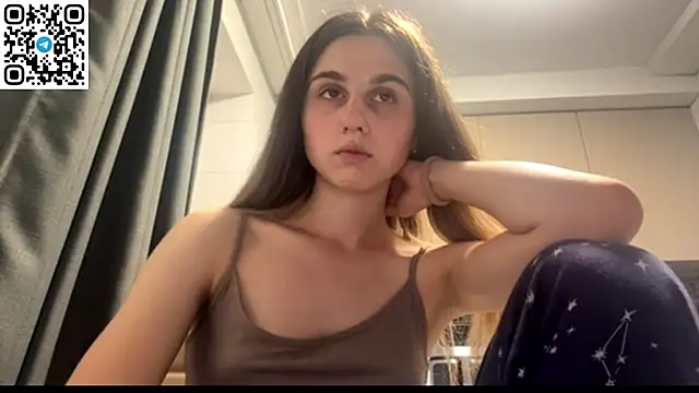Snapshot of LovelySilk_63 chatting on 07-11-26, 06:21 LovelySilk 63 online show from 07-11-26, 06:21