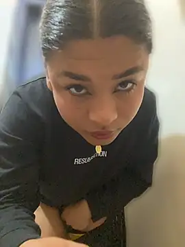 Romie rous online show from 06-22-26, 02:03