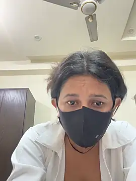 raavigirl online show from 02-23-26, 04:37