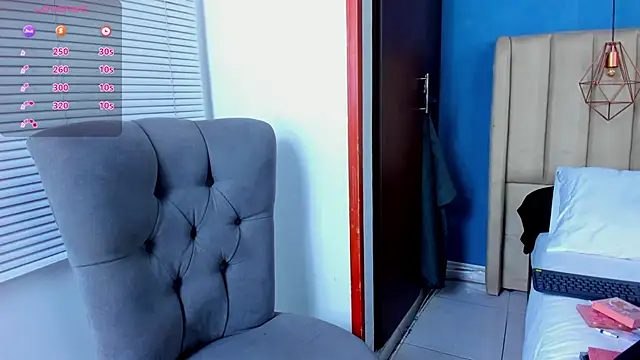 Snapshot of Hilary_dolce chatting on 03-09-26, 02:59 Hilary dolce online show from 03-09-26, 02:59