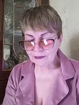 SophieBurns online show from 05-29-26, 09:40