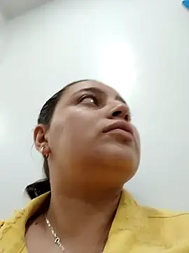 MajoArias online show from 03-20-26, 06:46