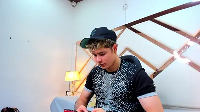 rayan linxx online show from 04-09-26, 07:41