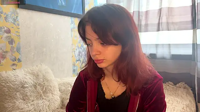 Snapshot of CassyVixen chatting on 06-18-26, 03:27 CassyVixen online show from 06-18-26, 03:27