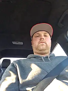 Snapshot of HungandYoung chatting on 03-06-26, 12:29 HungandYoung online show from 03-06-26, 12:29