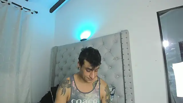 Snapshot of SkinnyDevil12 chatting on 02-21-26, 03:40 SkinnyDevil12 online show from 02-21-26, 03:40