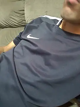 Snapshot of MOREN044 chatting on 02-12-26, 05:08 MOREN044 online show from 02-12-26, 05:08