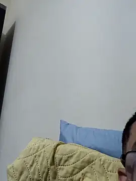 Snapshot of MOREN044 chatting on 03-13-26, 02:07 MOREN044 online show from 03-13-26, 02:07