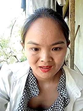 Luminana online show from 04-12-26, 02:38