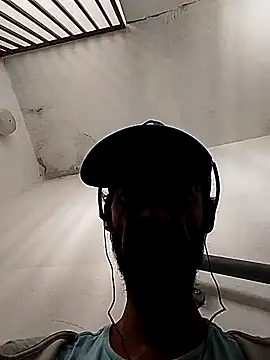 Swicth love online show from 03-13-26, 06:58