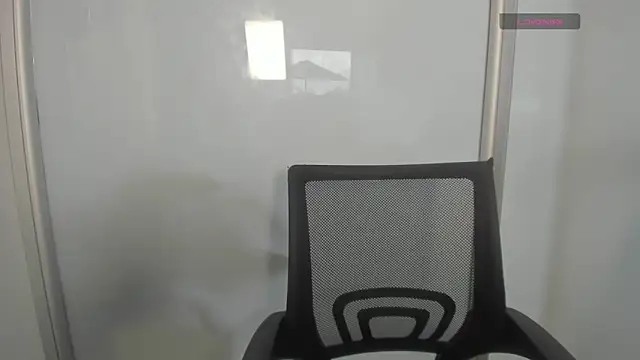 Emily Harpeer online show from 04-19-26, 11:53