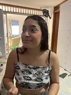 Emily Harpeer online show from 06-08-26, 11:32