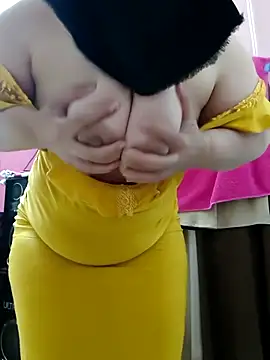 Warda Egy online show from 03-28-26, 03:39