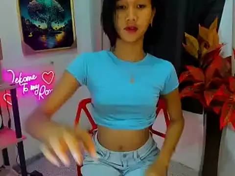 littlemikay online show from 02-18-26, 06:31