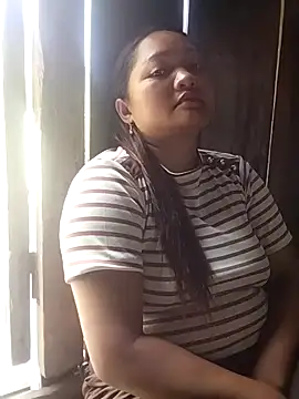 Snapshot of Maiphu246 chatting on 05-16-26, 12:29 Maiphu246 online show from 05-16-26, 12:29