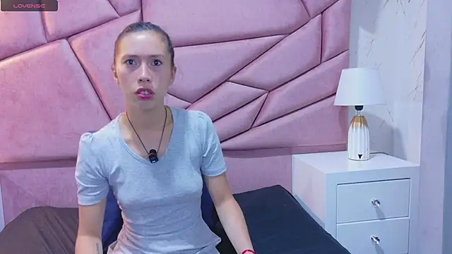 Snapshot of kimberlypink_ chatting on 02-08-26, 11:35 kimberlypink online show from 02-08-26, 11:35