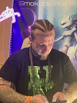 Smokebluntafterblunt online show from 04-12-26, 01:10