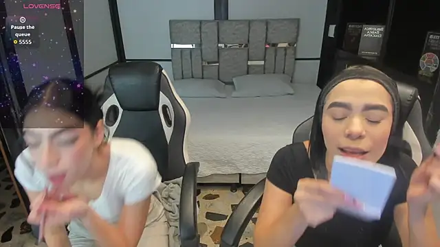 lorraineHunter online show from 02-16-26, 01:29